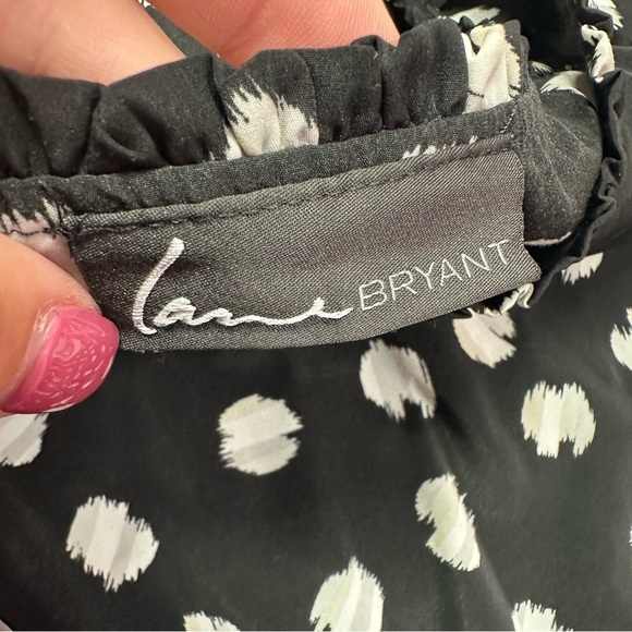 Lane Bryant abstract polka dot Patterned Blouse 3X ruffles coquette flowy - Picture 6 of 6